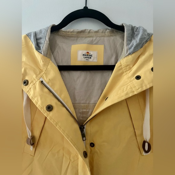 Marine Layer Millie Yellow Hooded Rain Jacket - Size Small - Picture 3 of 5